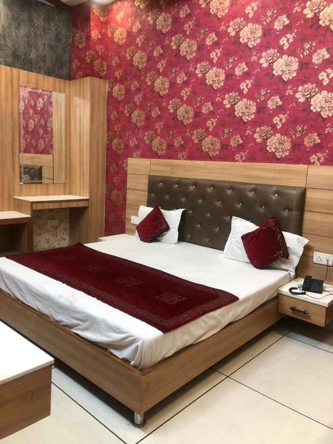 Hotel Robin Inn Amritszár Kültér fotó